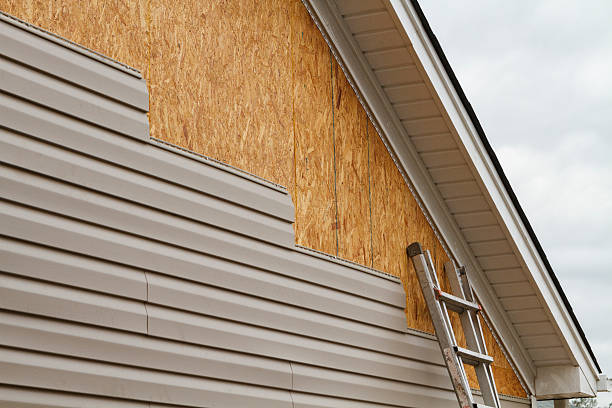 24/7 Emergency Vinyl Siding experts in Fayetteville, OH